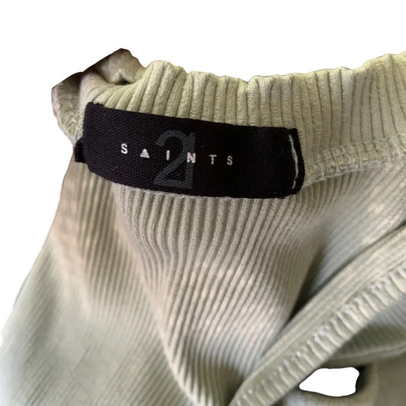 Saints 21 women's size large sexy crop top, fits s/m - Picture 4 of 5